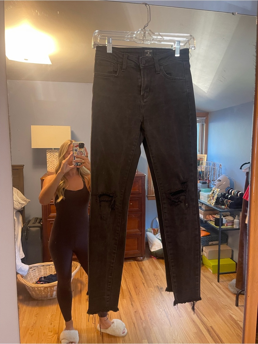 Just Black Women's Black Skinny Distressed Jeans